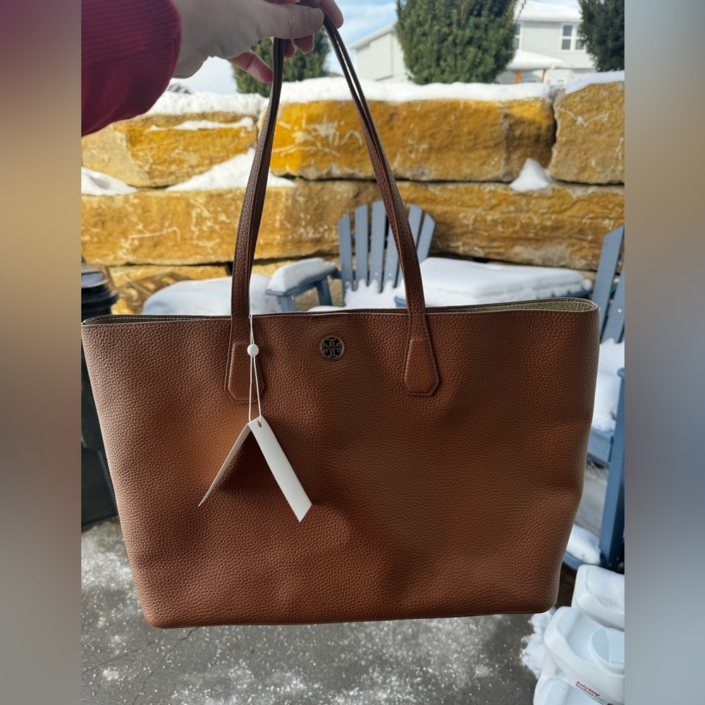 Tory Burch Perry Tote BNWT